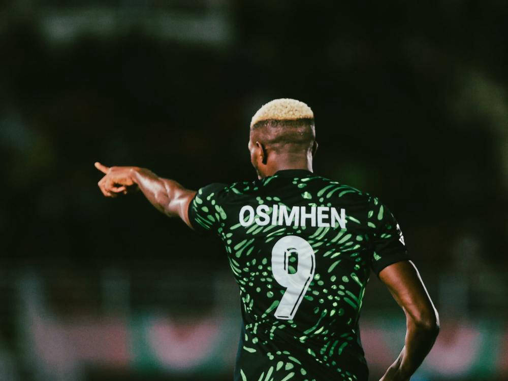 尤文有意引进奥斯梅恩，16球4助攻表现抢眼，但2100万欧元年薪成难题