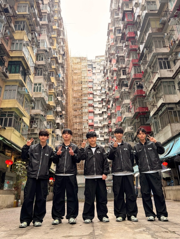 DK COO分享队员香港拍摄花絮照：感谢你们