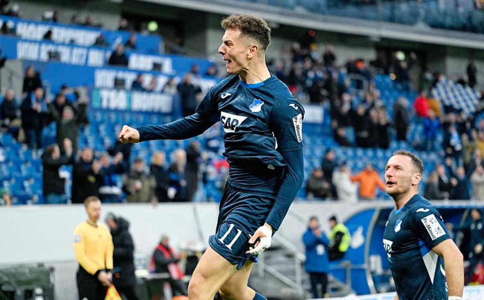 巴萨欲引德甲高大前锋？1米91身高却头球表现欠佳，真有这么尴尬？